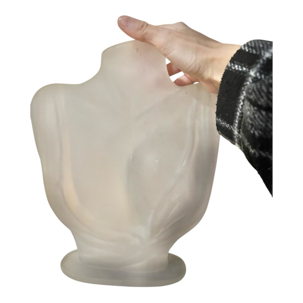 Resin Elegant Frosted Glass Bust Sculpture Jewellery holder